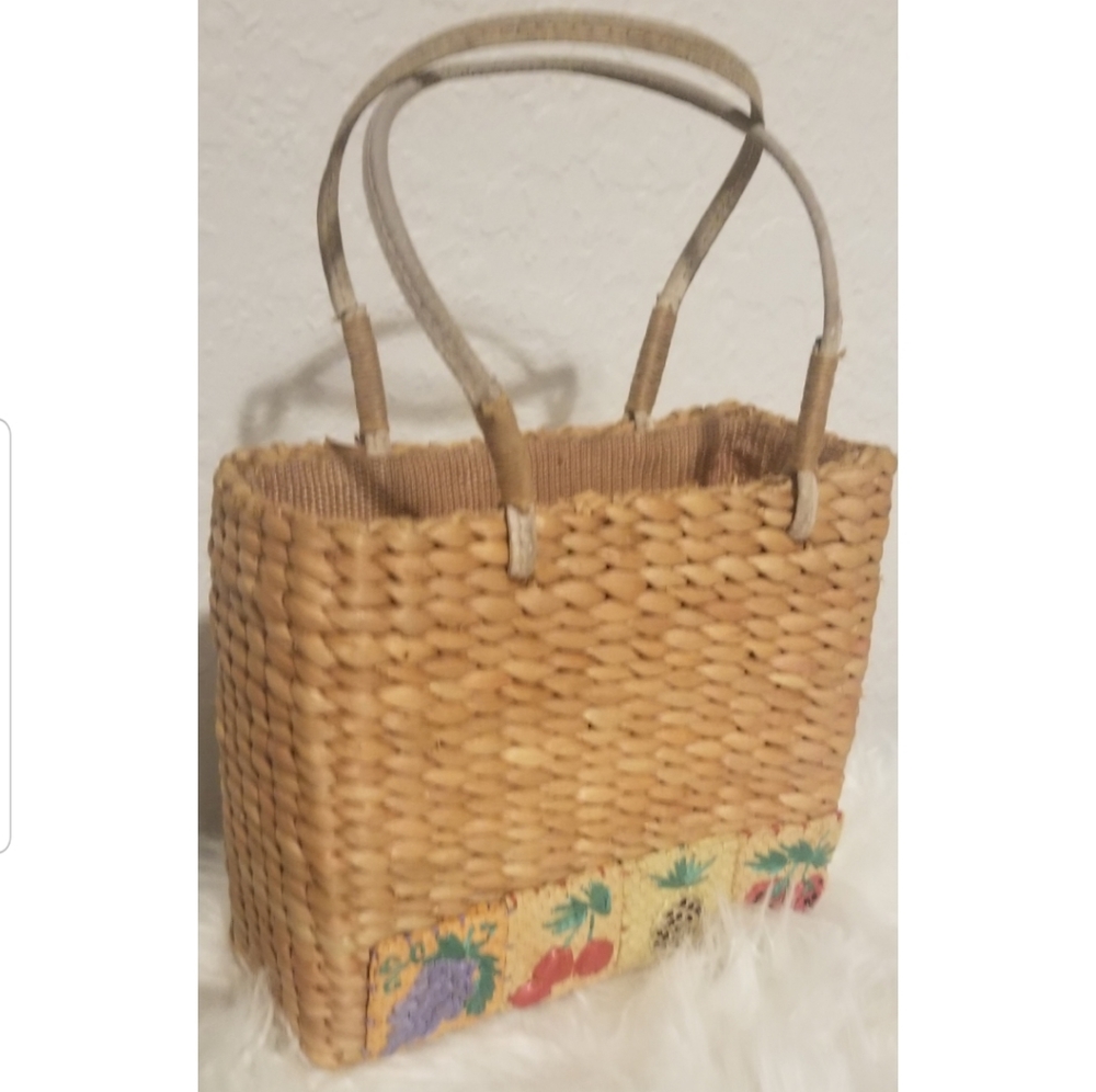 Tan Vintage Straw Basket Bag